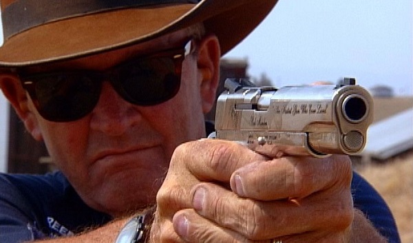 Bob Munden : l&rsquo;homme qui tire plus vite que son ombre (vidéo)