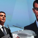 Manuel Valls s&rsquo;agace d&rsquo;être peu applaudi lors d&rsquo;un discours (vidéo)