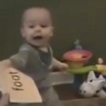 Ce bébé super intelligent va vous surprendre ! (vidéo)