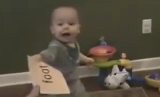 Ce bébé super intelligent va vous surprendre ! (vidéo)