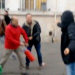 Paris : un parent d&rsquo;élève frappe un lycéen avec un extincteur (vidéo)