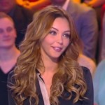 Nabilla raconte sa première fois &laquo;&nbsp;sous l&rsquo;eau&nbsp;&raquo; (vidéo)