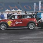 Un chinois bat le record du monde du créneau le plus étroit (vidéo)